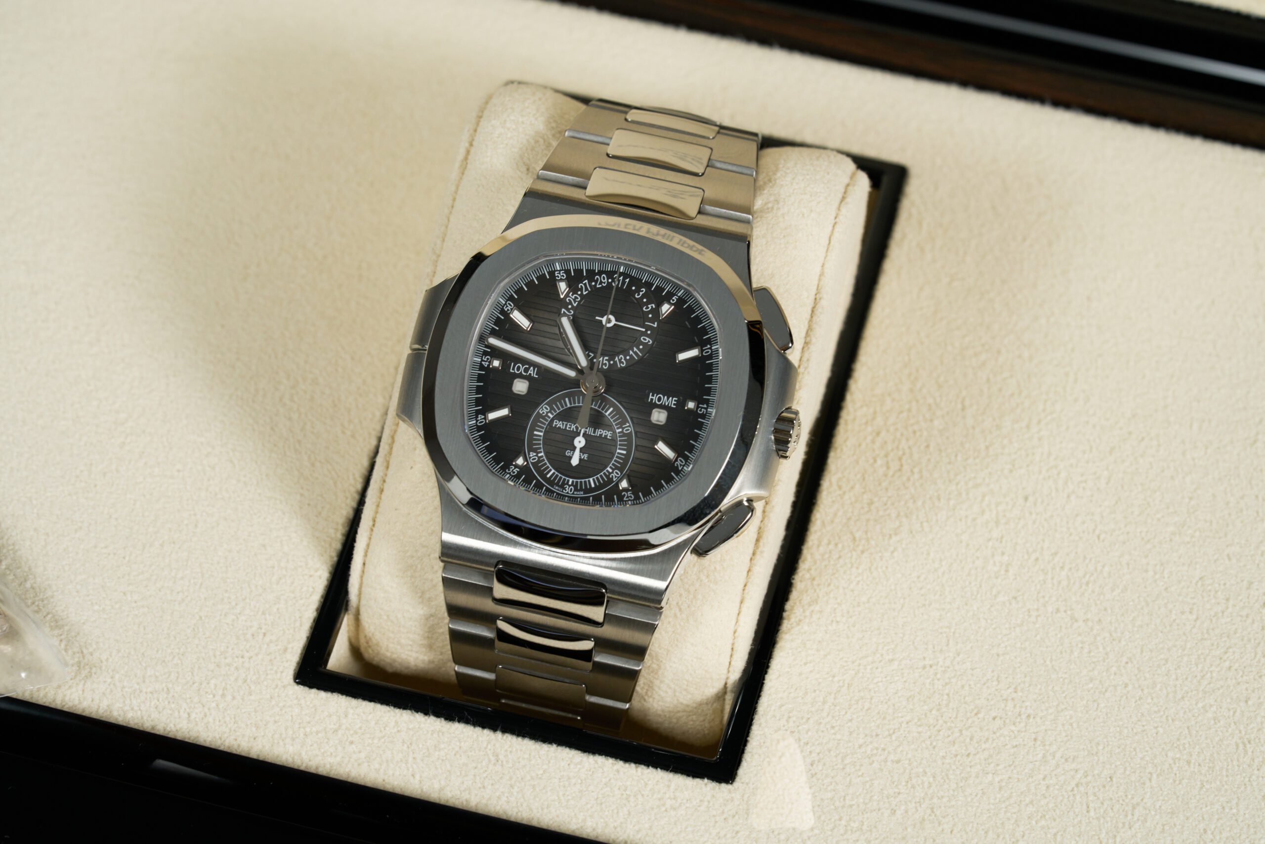 Patek Philippe Nautilus 5990 1A - Image 6