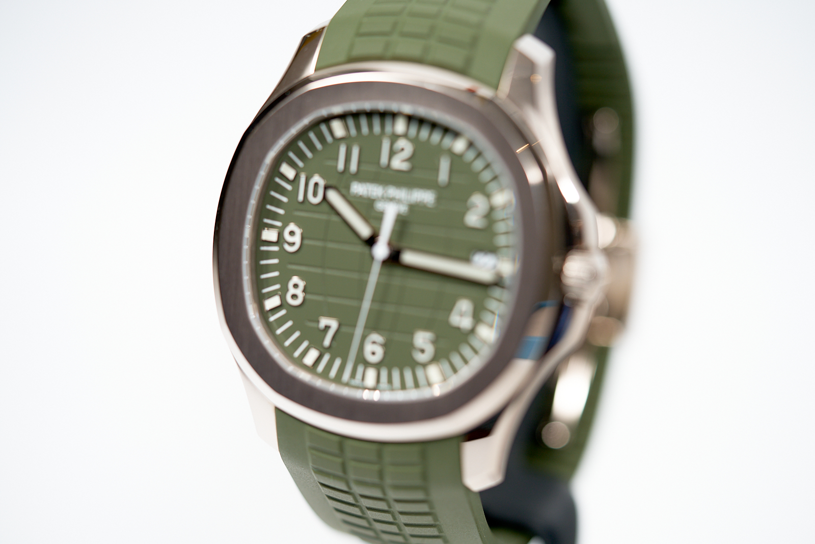Patek Philippe Aquanaut White Gold "Green" 5168G-002 - Image 3