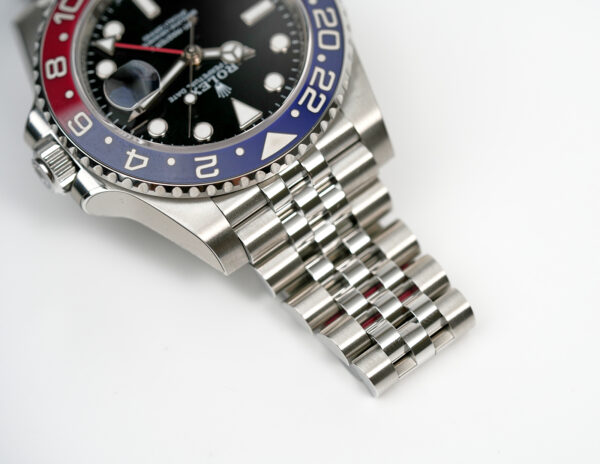 Rolex GMT Master II "Pepsi" Jubilee 126710BLRO