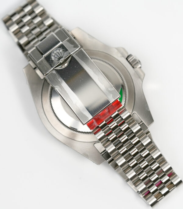 Rolex GMT Master II "Pepsi" Jubilee 126710BLRO