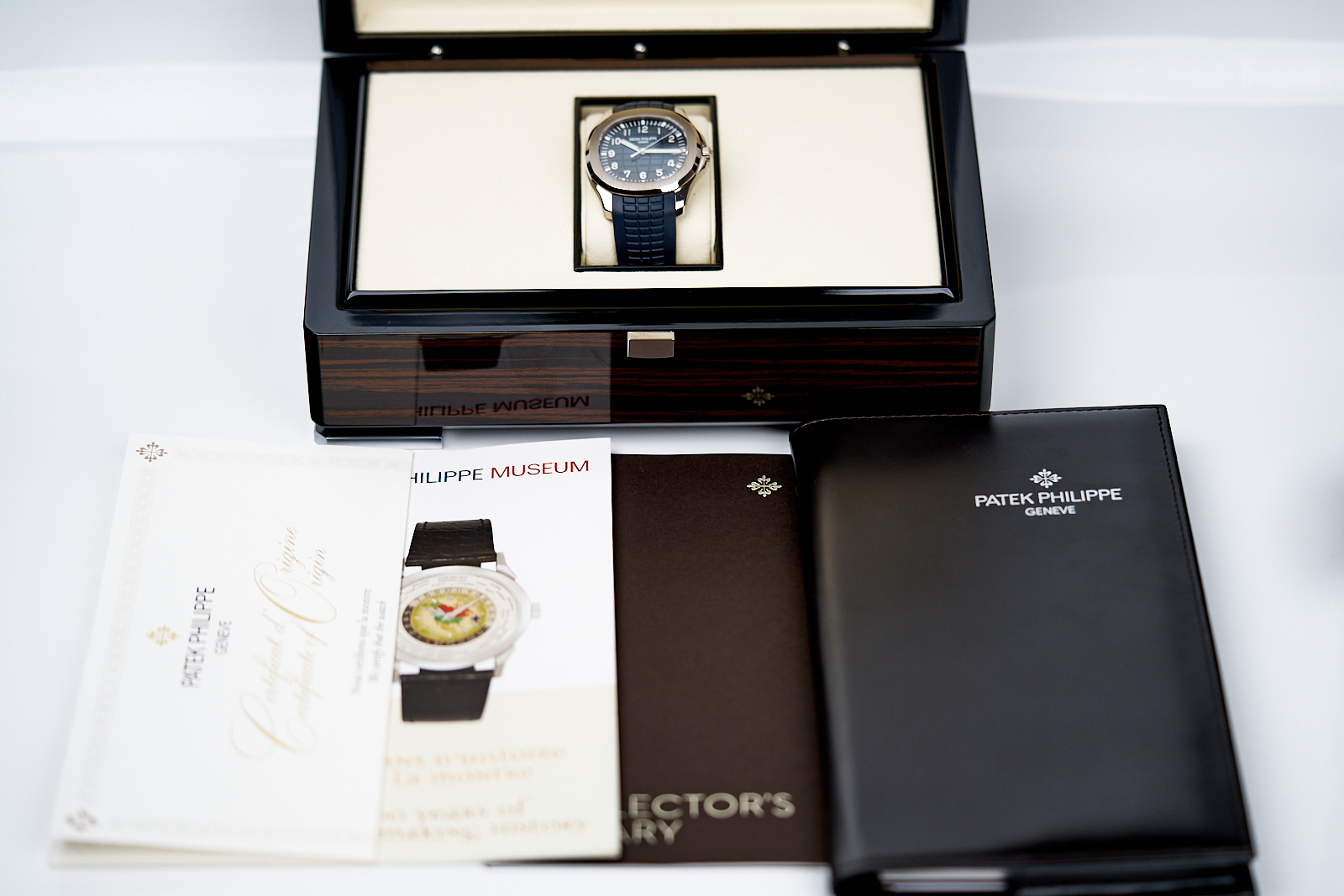 Patek Philippe Aquanaut Blue 5168G-001 - Image 8