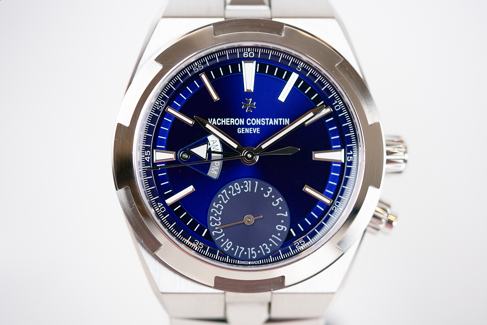 Vacheron Constantin Overseas Dual Time 7920V/210A-B334 - Image 2