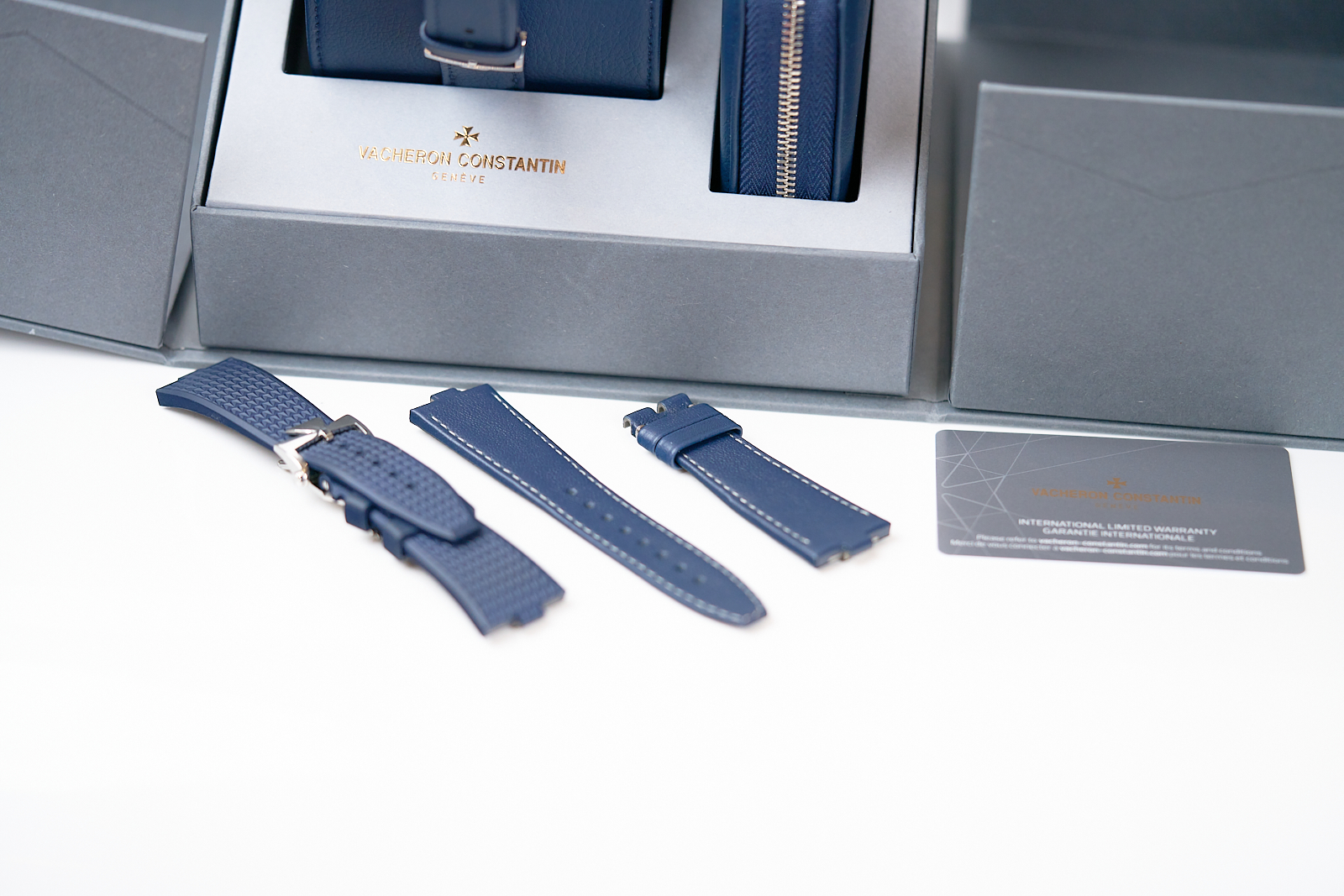 Vacheron Constantin Overseas Dual Time 7920V/210A-B334 - Image 9