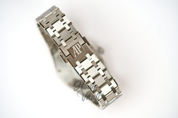 2026 Audemars Piguet Royal Oak 33MM 67650ST BNIB