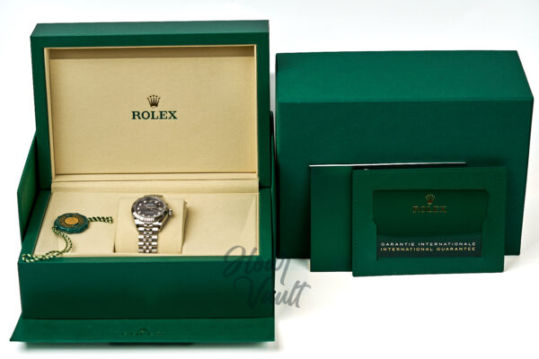 2025 Rolex Date Just 28MM 279174 "Dark Grey Diamonds"
